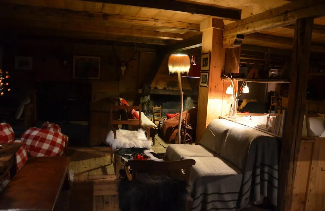 Hotel Chalet Svizzero-1